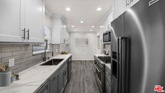6311 La Tijera Boulevard, Los Angeles CA: https://media.crmls.org/mediaz/6c4316bb-753d-4c6d-8934-5f357912f290.jpg