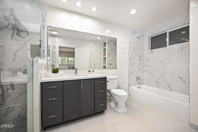 Image 39 of 76 For 4754 Palm Drive