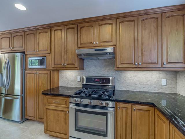2311 W Hedding Street, San Jose CA: https://media.crmls.org/mediaz/6c4414c8-a461-4c0d-8622-4073f7c6816d.jpg