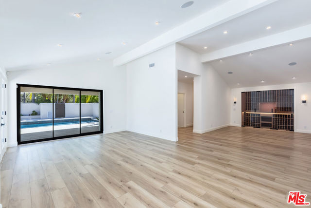 4321 Park Corona photo 5