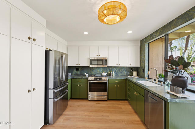 Image 17 of 67 For 250 Calle Del Verano