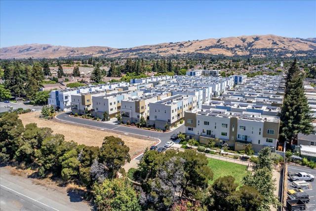 2420 Kita Lane, San Jose CA: https://media.crmls.org/mediaz/6c450fd3-13be-4fc2-bc0a-b718f81a1c4c.jpg