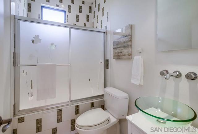 3566 Albatross St, San Diego CA: https://media.crmls.org/mediaz/6c458b86-269a-4bba-8740-244dece0257d.jpg