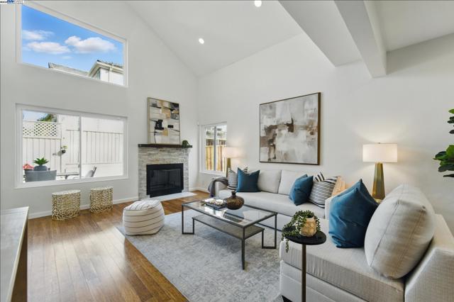 35864 Killorglin Cmn, Fremont CA: https://media.crmls.org/mediaz/6c47101f-8ed7-4903-9d25-6b82f220e84f.jpg