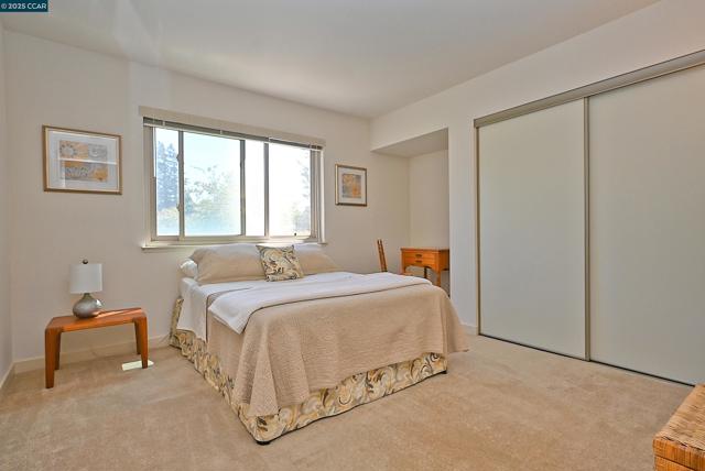 594 Morning Glory Dr, Benicia CA: https://media.crmls.org/mediaz/6c473b6a-01fc-4f76-9e93-1ab9fa4f0e20.jpg