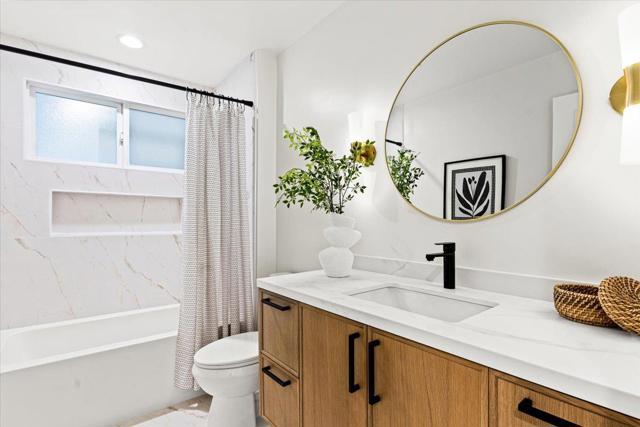 15640 Gardenia Way, Los Gatos CA: https://media.crmls.org/mediaz/6c48a064-e9e3-45ed-b72e-d4116f6403fd.jpg