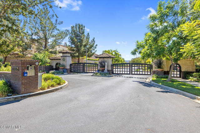 13791 Grindstone Ct Moorpark-large-045-0