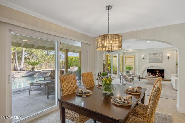 3901 Via Verde, Thousand Oaks CA: https://media.crmls.org/mediaz/6c4954af-188c-4a31-8e0f-1dedeedd65f5.jpg