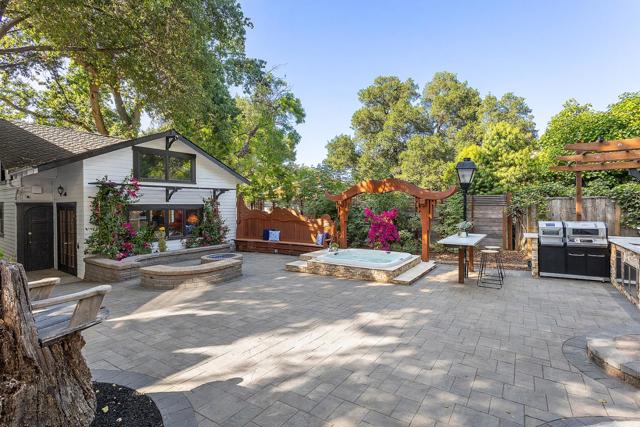 14275 Saratoga Avenue, Saratoga CA: https://media.crmls.org/mediaz/6c49cb5e-bf6b-4cf3-9176-5ce7767dbb8f.jpg