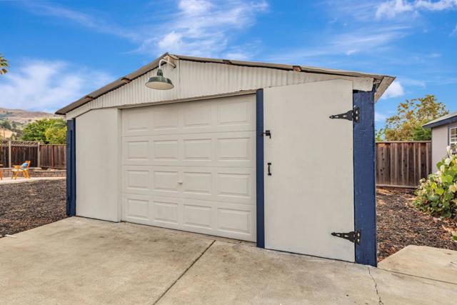 3972 Pepper Tree Lane, San Jose CA: https://media.crmls.org/mediaz/6c49f59e-578c-40e8-ac51-dc3b66f5d924.jpg