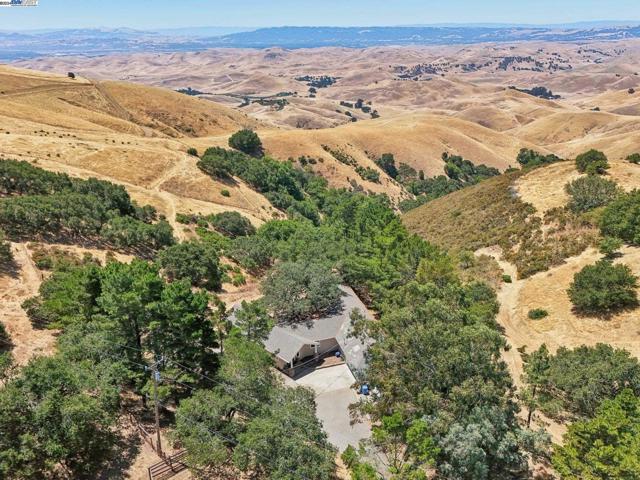 10580 Morgan Territory Road, Livermore, California 94551-9445, 4 Bedrooms Bedrooms, ,2 BathroomsBathrooms,Single Family Residence,For Sale,Morgan Territory Road,41065367