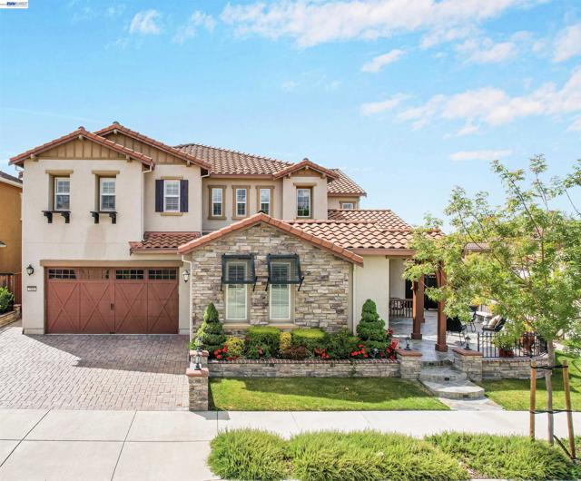 Image 2 of 56 For 7800 Kennard Ln