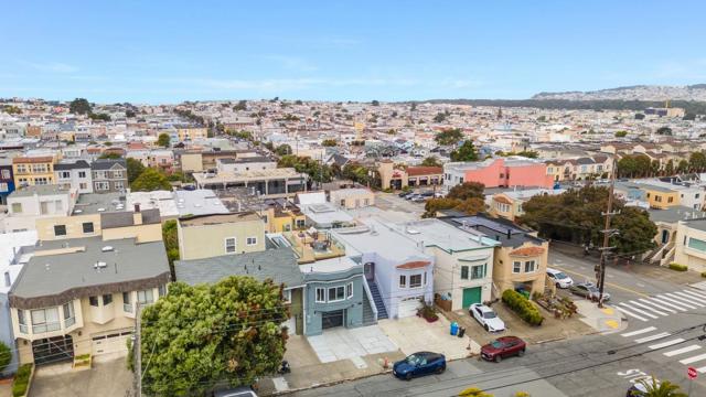 1815 18th Avenue, San Francisco CA: https://media.crmls.org/mediaz/6c4a95d2-c6df-47c8-b5f0-c5325d6c8e0d.jpg