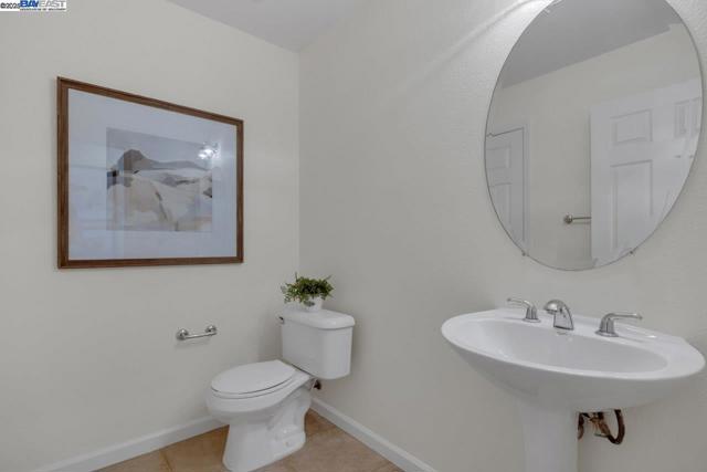1508 Whispering Oaks Way, Pleasanton CA: https://media.crmls.org/mediaz/6c4b1733-cfa5-424d-a2c2-e8dc7cf45a21.jpg