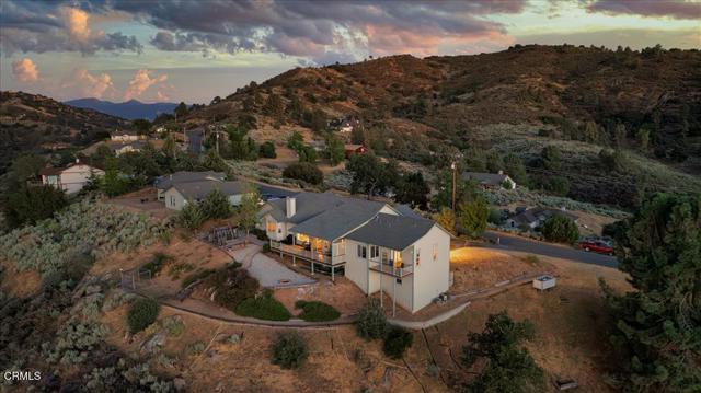 30730 Fox Ridge Court, Tehachapi CA: https://media.crmls.org/mediaz/6c4b81b0-47c4-4d2e-861e-de5e989dc5c4.jpg