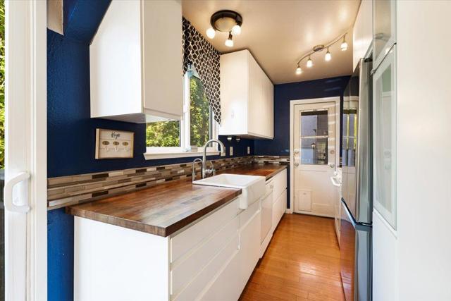 2127 Penasquitas Drive, Aptos CA: https://media.crmls.org/mediaz/6c4bfb8a-ee58-45c4-92e6-eaf1ae94e56a.jpg