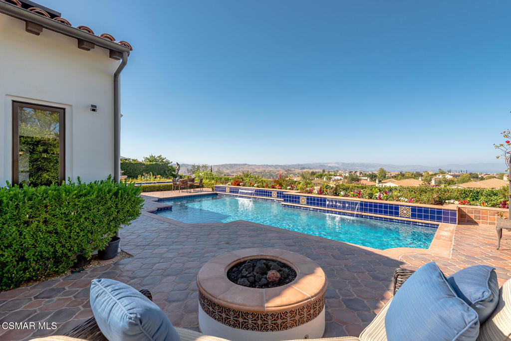 25581 Prado De Azul luxury home for sale in The Oaks of Calabasas California
