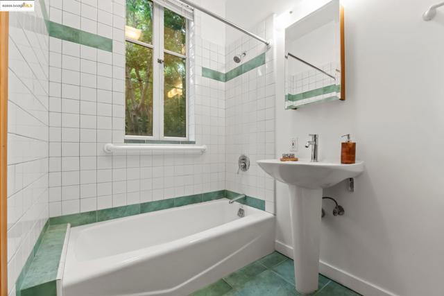 105 Vicente, Berkeley CA: https://media.crmls.org/mediaz/6c4e67f0-e424-479c-bb27-1784605d847f.jpg