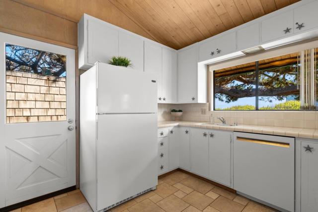 66 Avocet Circle, Watsonville CA: https://media.crmls.org/mediaz/6c4e8f0b-0327-40b1-badd-bf753b20b92f.jpg