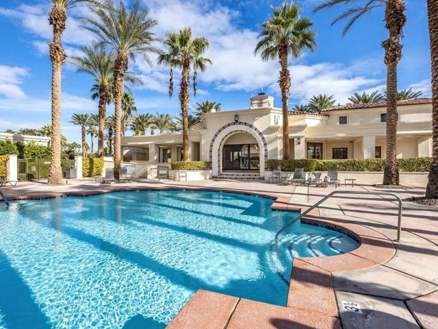 80872 Calle Azul, La Quinta CA: https://media.crmls.org/mediaz/6c4eff60-960e-4341-b7e2-109ecfb493f3.jpg