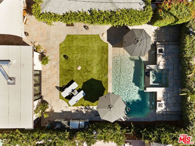 13128 Hartsook Street, Sherman Oaks CA: https://media.crmls.org/mediaz/6c4ff3da-fc5f-4685-b71f-921686495e30.jpg