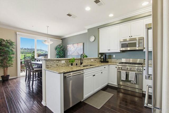 Detail Gallery Image 13 of 73 For 6934 Feldspar Pl, Carlsbad,  CA 92009 - 3 Beds | 2/1 Baths