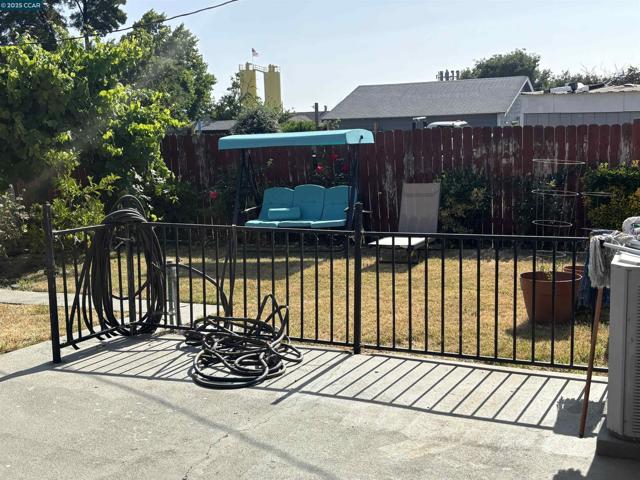 2765 Tuolumne Street, Vallejo CA: https://media.crmls.org/mediaz/6c513485-2789-49ac-b798-86e444fd6a5c.jpg