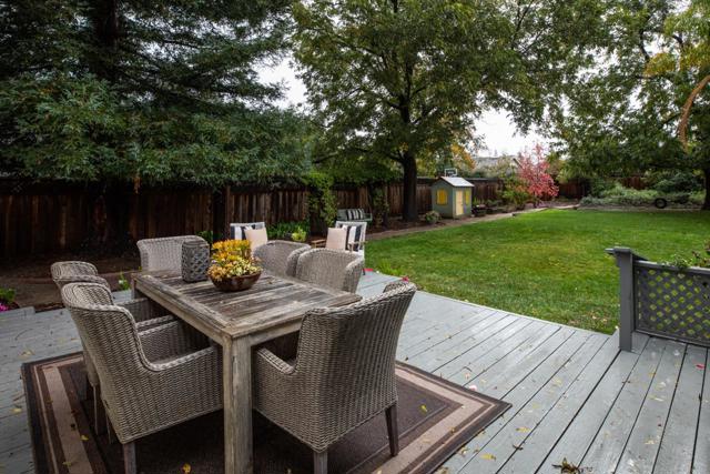 1264 Richardson Avenue, Los Altos CA: https://media.crmls.org/mediaz/6c519959-4fe0-4f1b-8b4b-5a2c091c32b9.jpg