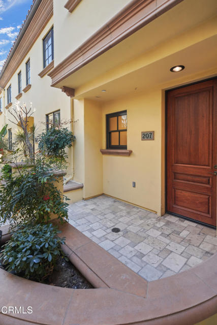 Detail Gallery Image 9 of 51 For 985 N Michillinda Ave #207,  Pasadena,  CA 91107 - 3 Beds | 5 Baths