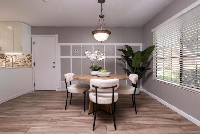 32864 Arbor Vine Drive, Union City CA: https://media.crmls.org/mediaz/6c532a69-336e-4edf-ab9f-1500912a5bc9.jpg