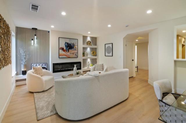 940 Cherry Glen Terrace, Fremont CA: https://media.crmls.org/mediaz/6c53bd8d-7740-43bc-b192-9dd54d803473.jpg