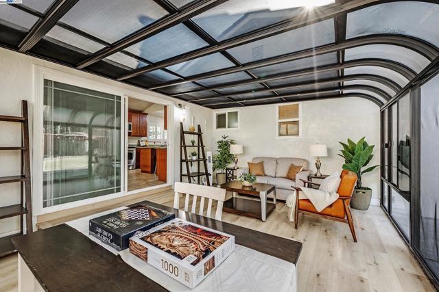 4955 Swindon Pl, Newark CA: https://media.crmls.org/mediaz/6c53c054-da90-497a-8a9a-59c3708c76d6.jpg