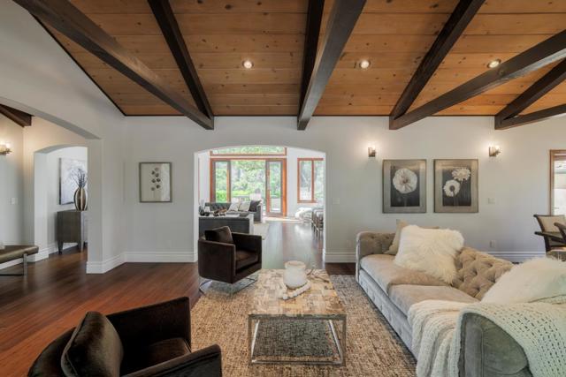 475 Fir Lane, Los Altos CA: https://media.crmls.org/mediaz/6c53e09f-94ab-496e-84b9-b47d39632262.jpg