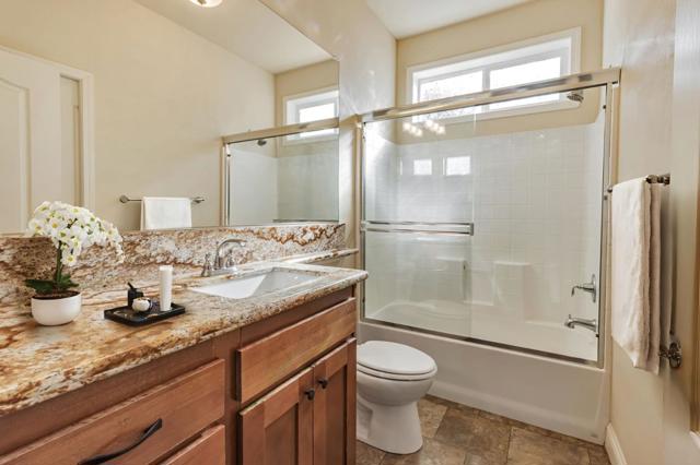 440 Moffet Boulevard, Mountain View CA: https://media.crmls.org/mediaz/6c53feb8-c0d9-411e-b209-3d67fec26f23.jpg