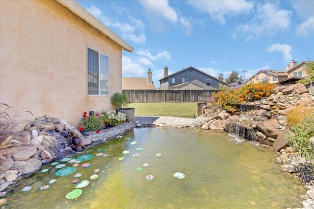 1851 Burgundy Circle, Gonzales CA: https://media.crmls.org/mediaz/6c543789-8fdd-4f3a-a00c-7bf89b9ec1c8.jpg