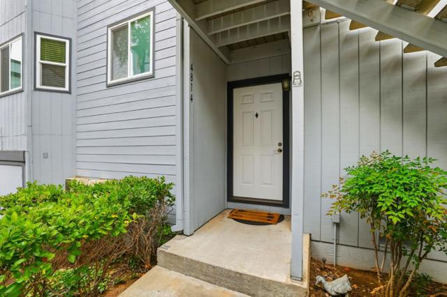 4814 Pine Forest Place, San Jose CA: https://media.crmls.org/mediaz/6c548efb-9ba5-4b40-bda6-ab4518775384.jpg