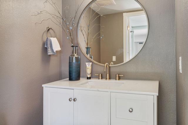 56 Majorca Drive, Rancho Mirage CA: https://media.crmls.org/mediaz/6c54a184-23bb-4d90-9ef6-2b9f6ef49cce.jpg