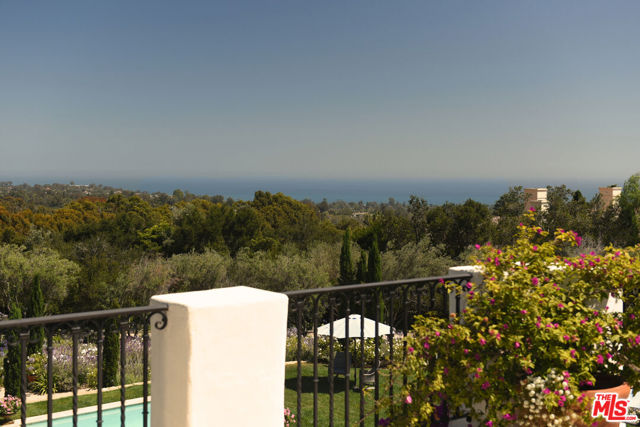 848 Picacho Lane, Santa Barbara CA: https://media.crmls.org/mediaz/6c54e89d-32ff-4cd6-8657-1c0997fb8f6b.jpg