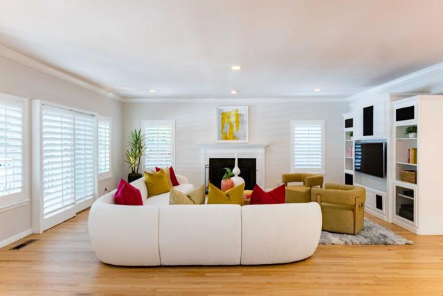 850 Arroyo Court, Palo Alto CA: https://media.crmls.org/mediaz/6c55bac0-1c42-40ec-a5bb-cf3d4b521eec.jpg