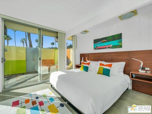1111 E Palm Canyon Drive, Palm Springs CA: https://media.crmls.org/mediaz/6c563635-05b3-44c7-a06c-4b95e11f5363.jpg