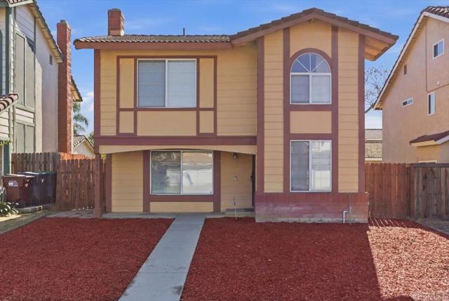 Detail Gallery Image 3 of 33 For 23587 Parkland Ave, Moreno Valley,  CA 92557 - 3 Beds | 2/1 Baths