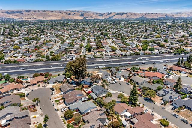 4919 Stafford Place, Newark CA: https://media.crmls.org/mediaz/6c59354b-fd92-4e97-b563-cedf49e55377.jpg