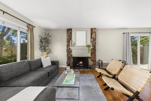 1510 Orangeview Dr, Encinitas CA: https://media.crmls.org/mediaz/6c59583f-8e48-40b5-a734-e279090f2b2d.jpg