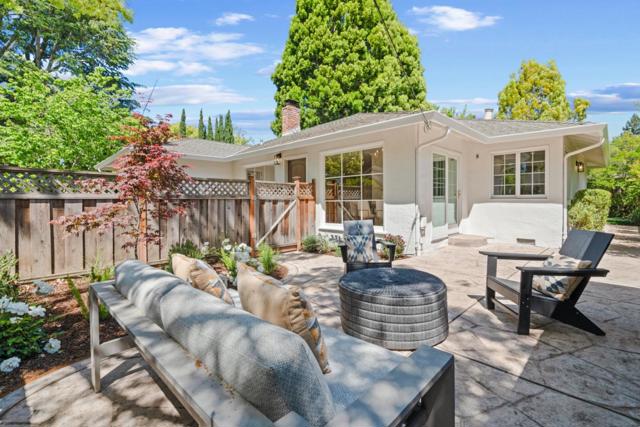 240 Marmona Drive, Menlo Park CA: https://media.crmls.org/mediaz/6c59d251-4547-4d84-b5b1-ce79223e2220.jpg