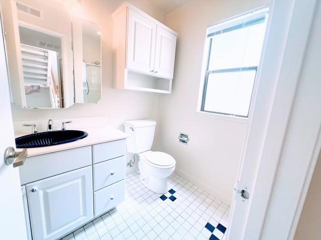 70 Mozden Lane, Pleasant Hill CA: https://media.crmls.org/mediaz/6c5a4de5-9544-4b8d-966d-284e0d3c5554.jpg