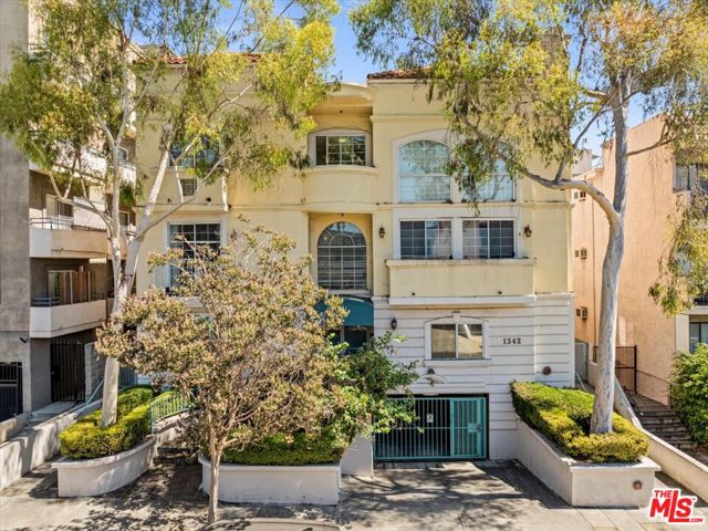 1342 N Sierra Bonita Ave #102, West Hollywood, CA 90046