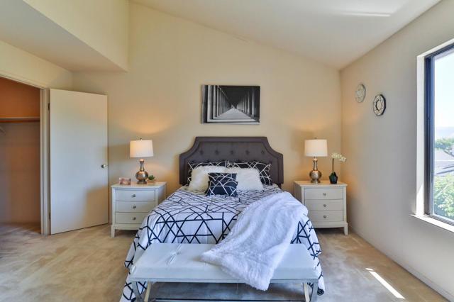 8760 Rancho Hills Drive, Gilroy CA: https://media.crmls.org/mediaz/6c5b0868-0dce-4630-8188-e5c6cf4b8268.jpg