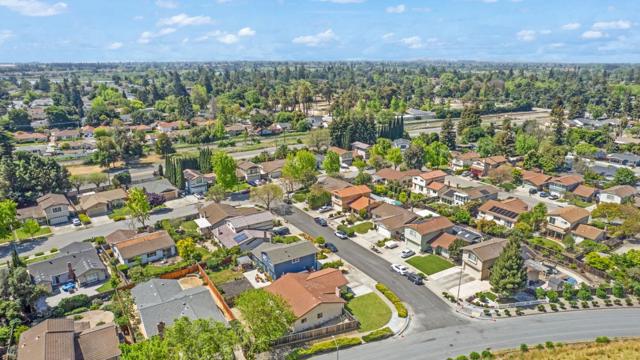 93 Barnes Lane, Fremont CA: https://media.crmls.org/mediaz/6c5b73b0-0f4e-413d-88de-9889c8f7cafc.jpg
