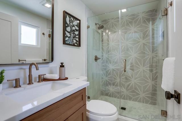 12701 Mcferon Rd, Poway CA: https://media.crmls.org/mediaz/6c5b74fc-cc32-429c-8626-ad10ba45ac4a.jpg