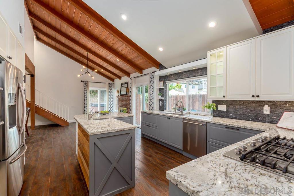 13053 Trail Dust Ave - photo 6